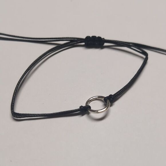 516 Black Adjustable Slider‎ Bracelet with Silver Ring - Picture 4 of 5